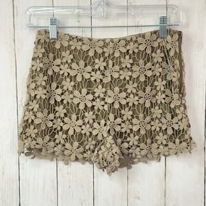 Anthropologie Black Sheep Women's Tan Floral Crochet Lace Overlay Shorts Sz 27"